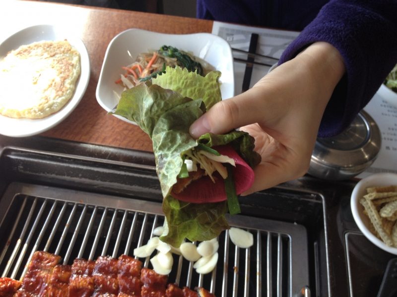 韓国で鰻(うなぎ)はこう食べる！