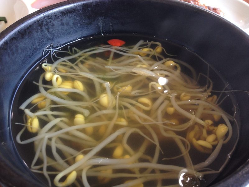 韓国で鰻(うなぎ)はこう食べる！