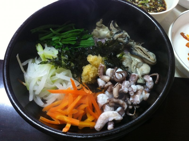 韓国の牡蠣飯（かきめし）